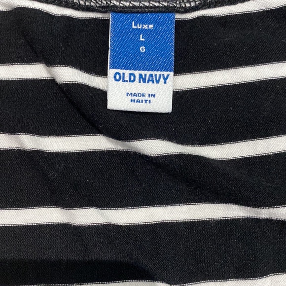 4 women’s t-shirts - Picture 2 of 7